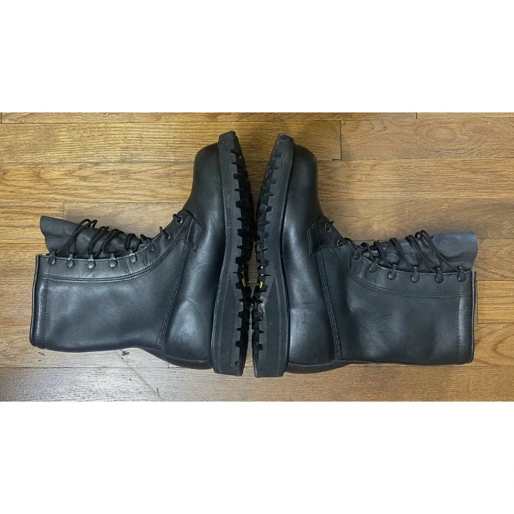 Vintage US Military Vibram Field Combat Boots Black Leather Size 8 W Insulated